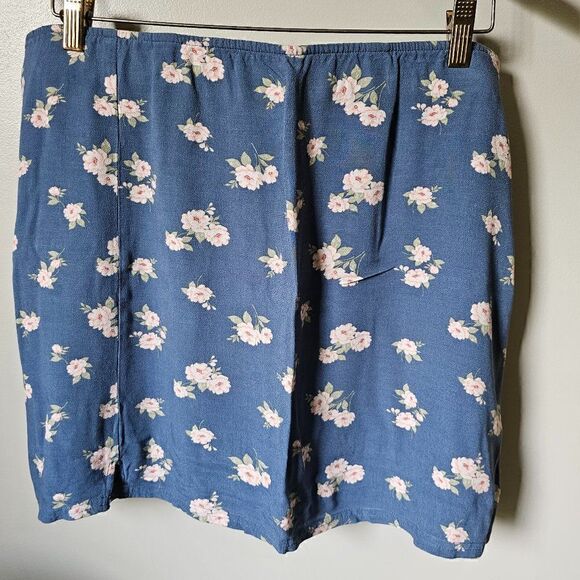 EUC AMERICAN EAGLE OUTFITTERS FLORAL MINI SKIRT SIZE XL - Picture 1 of 14